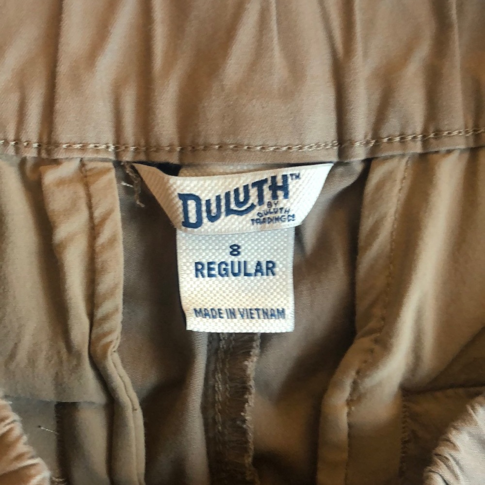 Duluth Trading Co khaki hiking pants size 8